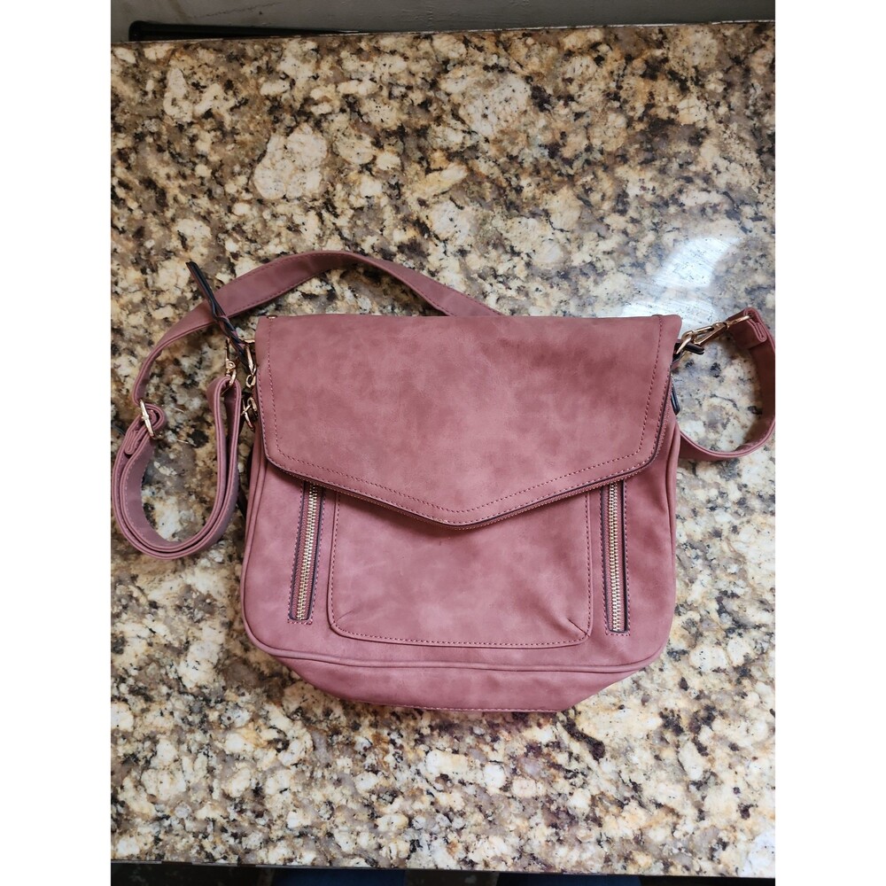 Crossbody with Lots of Pockets